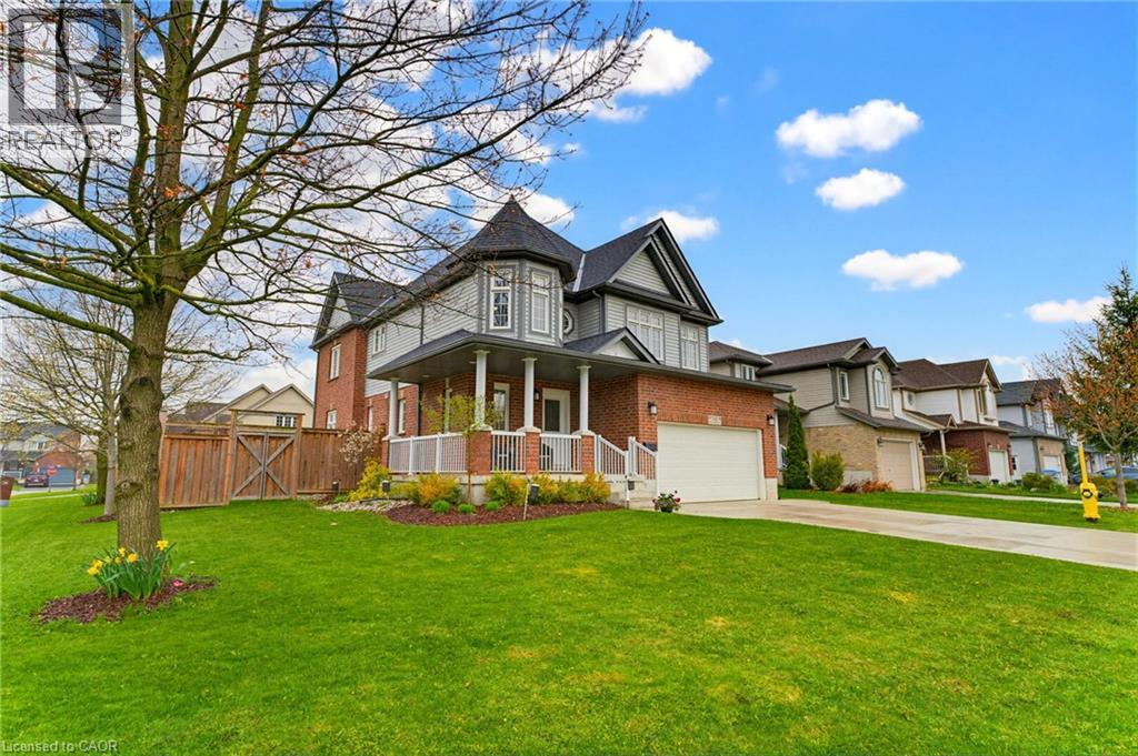 740 Reid Crescent, Listowel, Ontario  N4W 0A2 - Photo 2 - 40829091