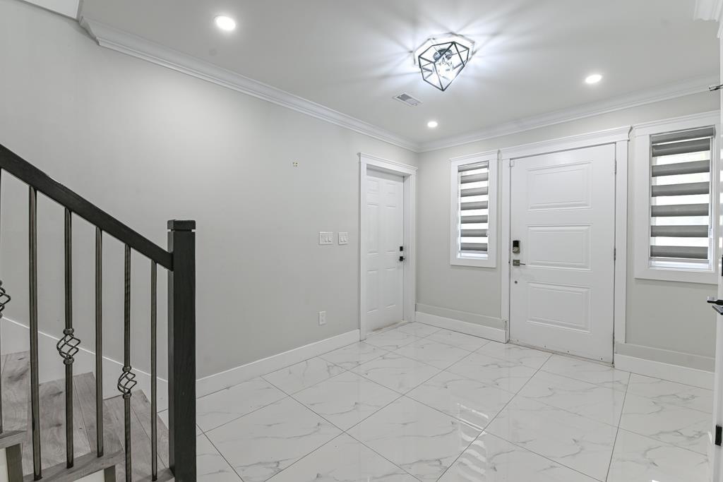 30617 Curlew Drive, Abbotsford, British Columbia  V2T 5J3 - Photo 19 - R3125126