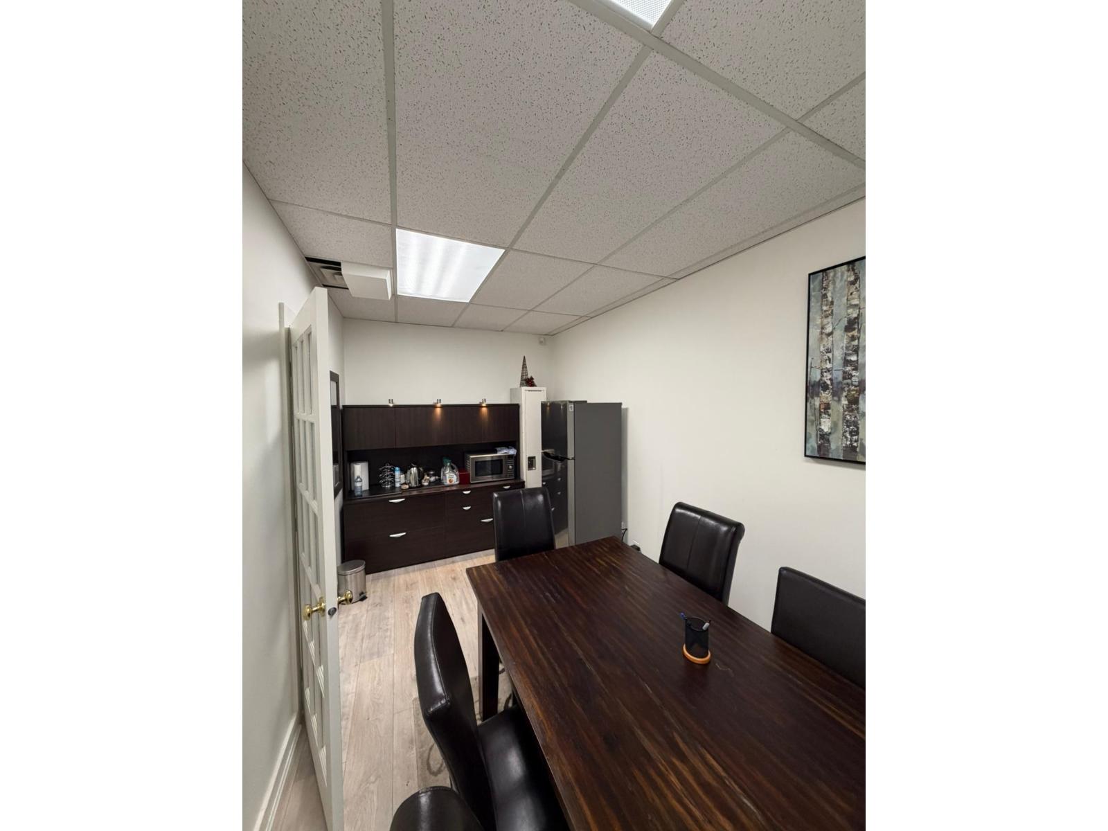 205 8232 120 Street, Surrey, British Columbia  V3W 3N4 - Photo 4 - C8078850