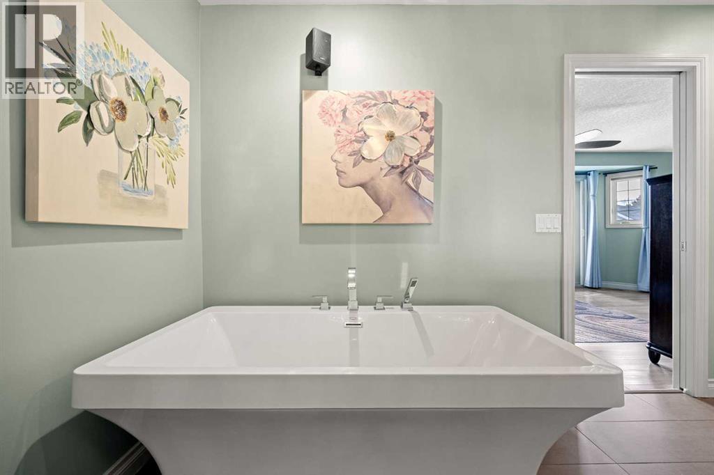 24, 100 Signature Way SW, Calgary, Alberta  T3H 2W6 - Photo 29 - A2292586