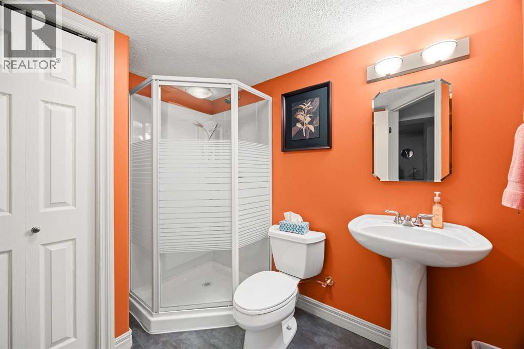24, 100 Signature Way SW, Calgary, Alberta  T3H 2W6 - Photo 42 - A2292586