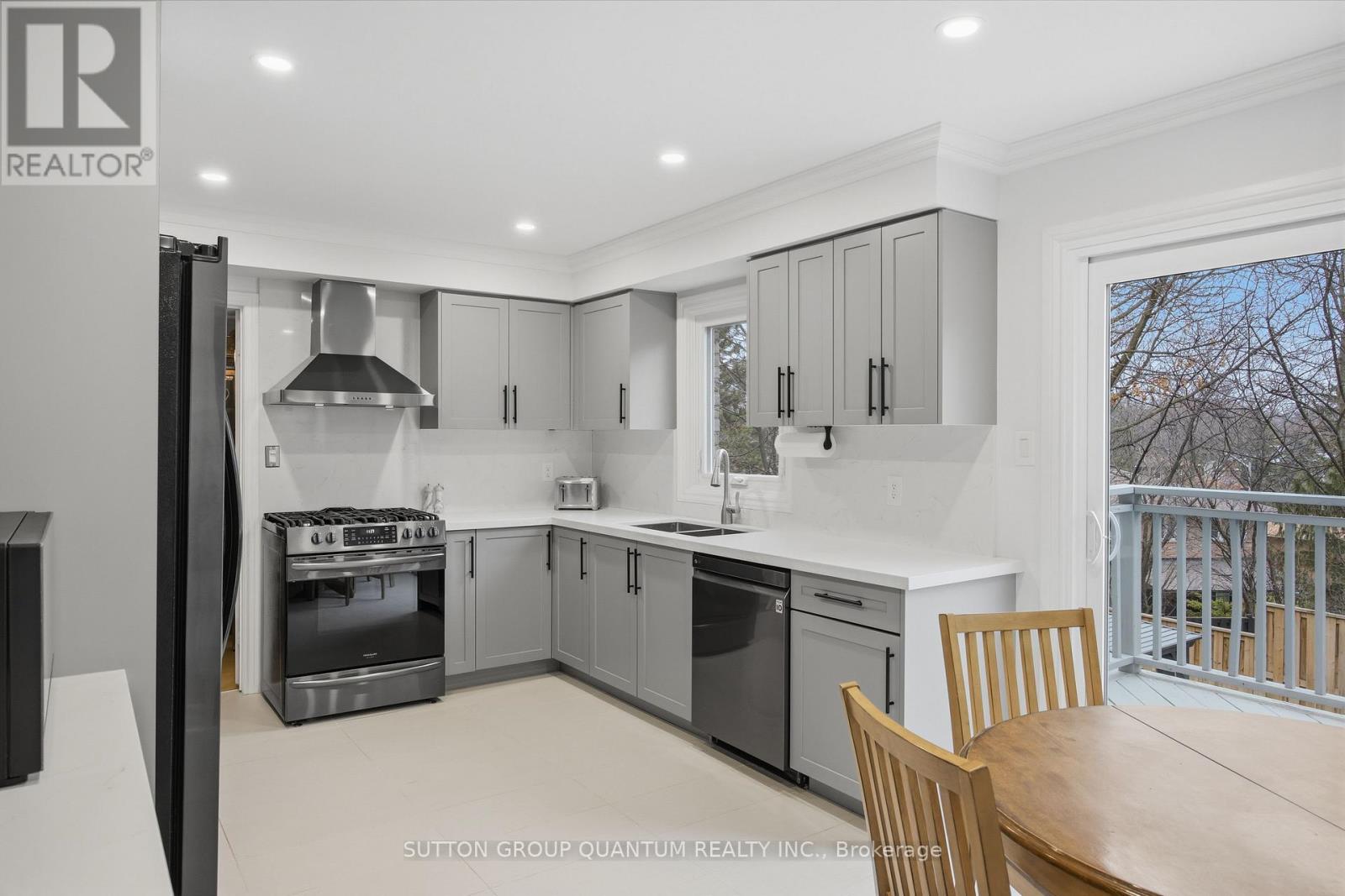 2509 King Forrest Drive, Mississauga, Ontario  L5K 2E5 - Photo 11 - W12991554