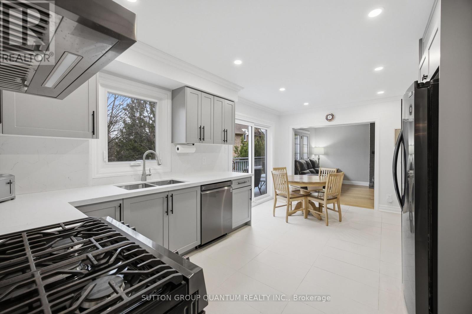 2509 King Forrest Drive, Mississauga, Ontario  L5K 2E5 - Photo 15 - W12991554