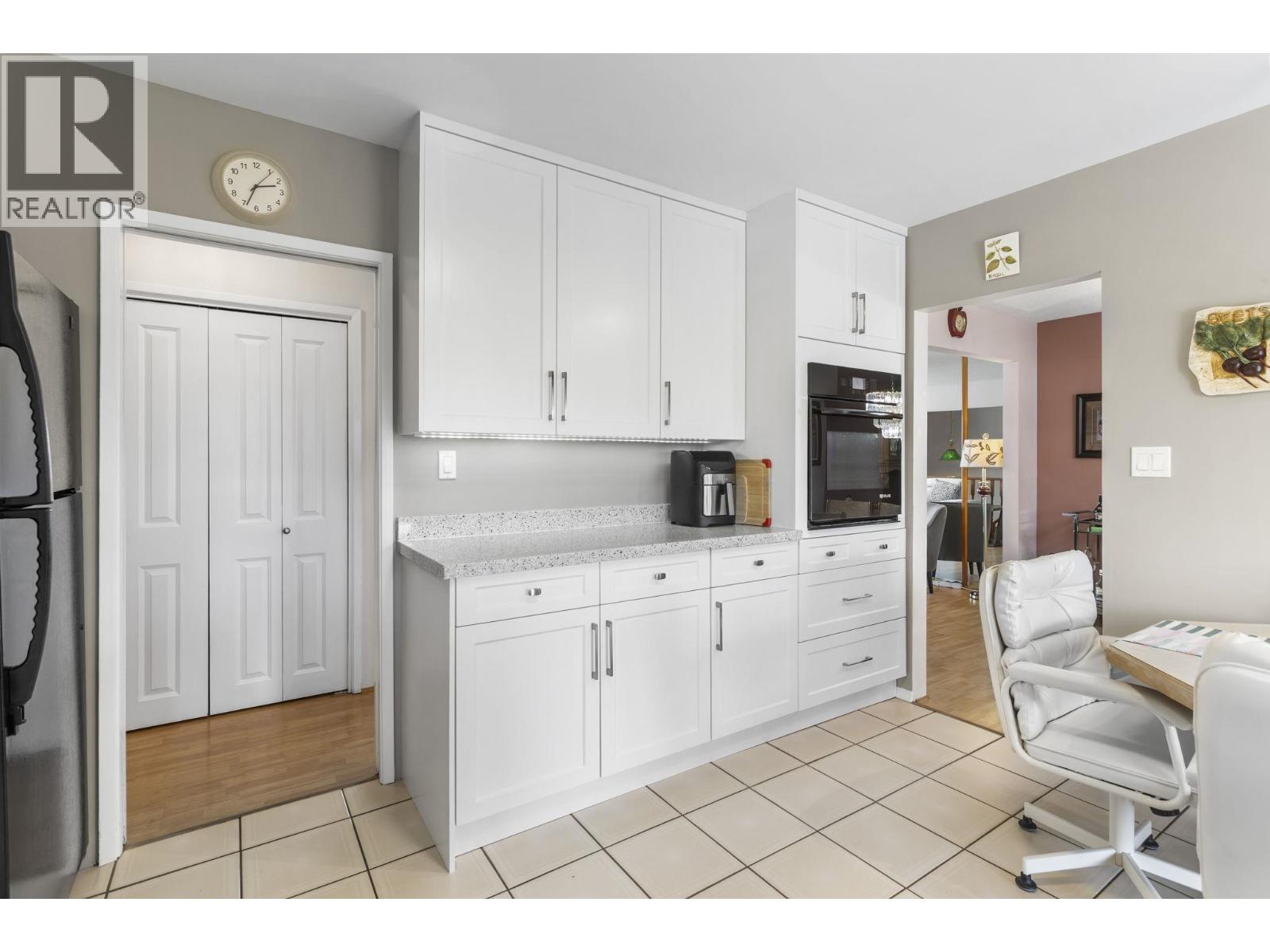944 Porter Street, Coquitlam, British Columbia  V3J 5C2 - Photo 10 - R3124937