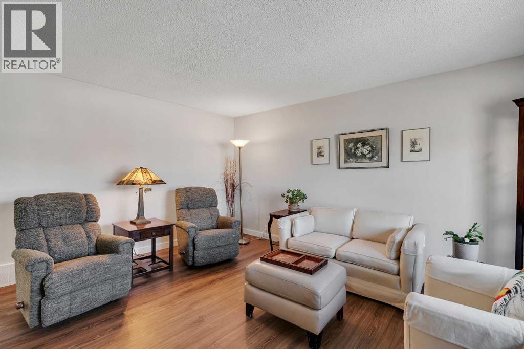 20 Ogmoor Crescent SE, Calgary, Alberta  T2C 2E9 - Photo 8 - A2306973