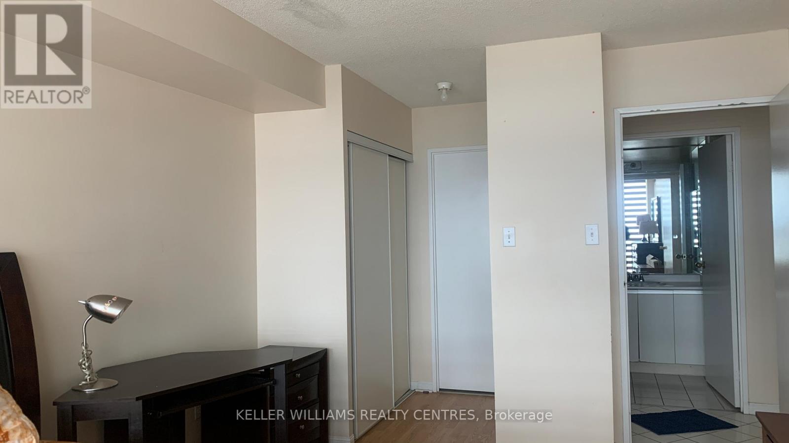 1806 - 550 Webb Drive, Mississauga, Ontario  L5B 3Y4 - Photo 7 - W13146014