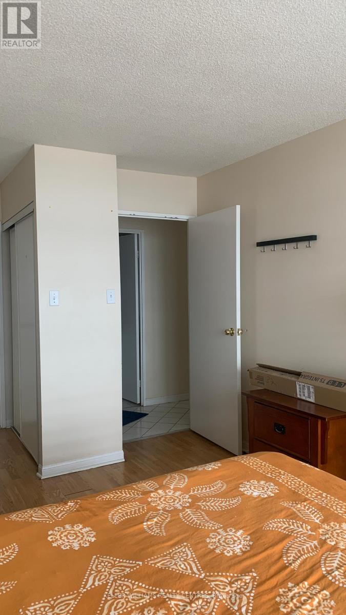 1806 - 550 Webb Drive, Mississauga, Ontario  L5B 3Y4 - Photo 8 - W13146014