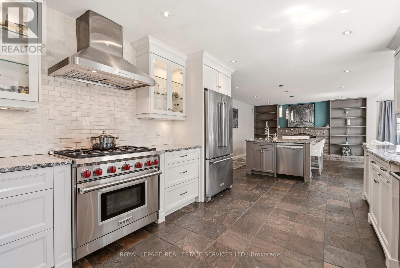 1264 Baldwin Drive, Oakville, Ontario  L6J 2W5 - Photo 7 - W13146058