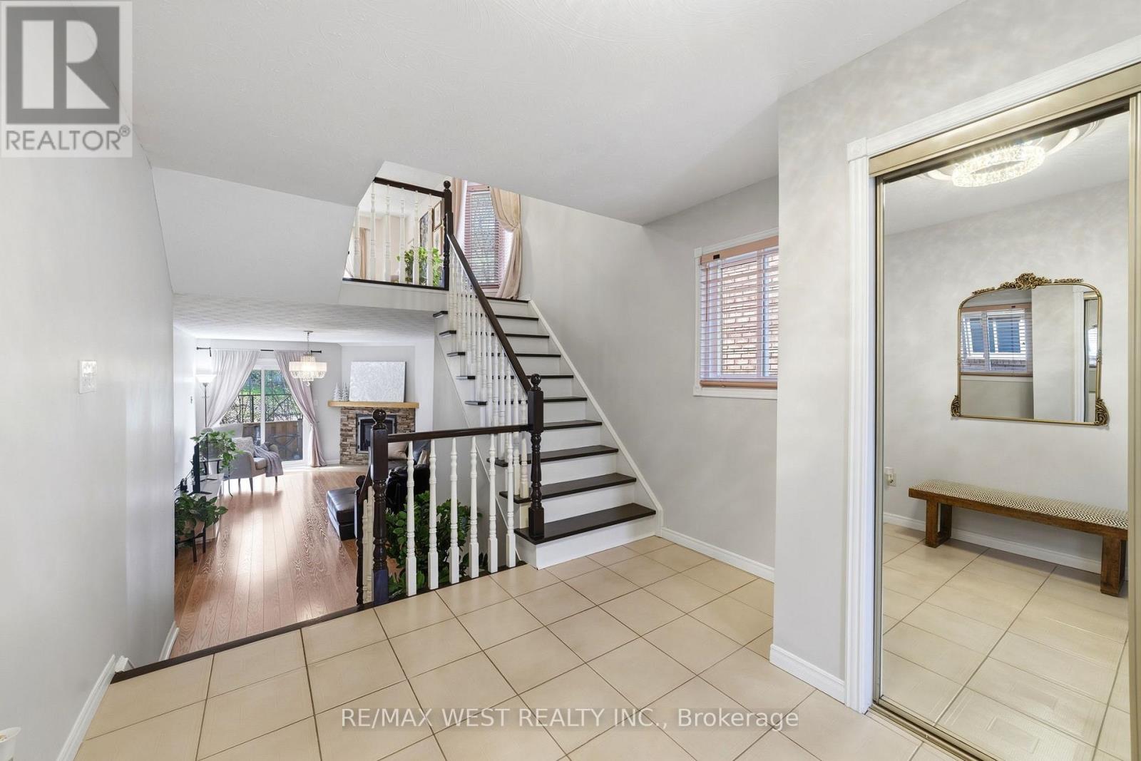 15 - 1205 Lambs Court, Burlington, Ontario  L7S 2G5 - Photo 2 - W13146074