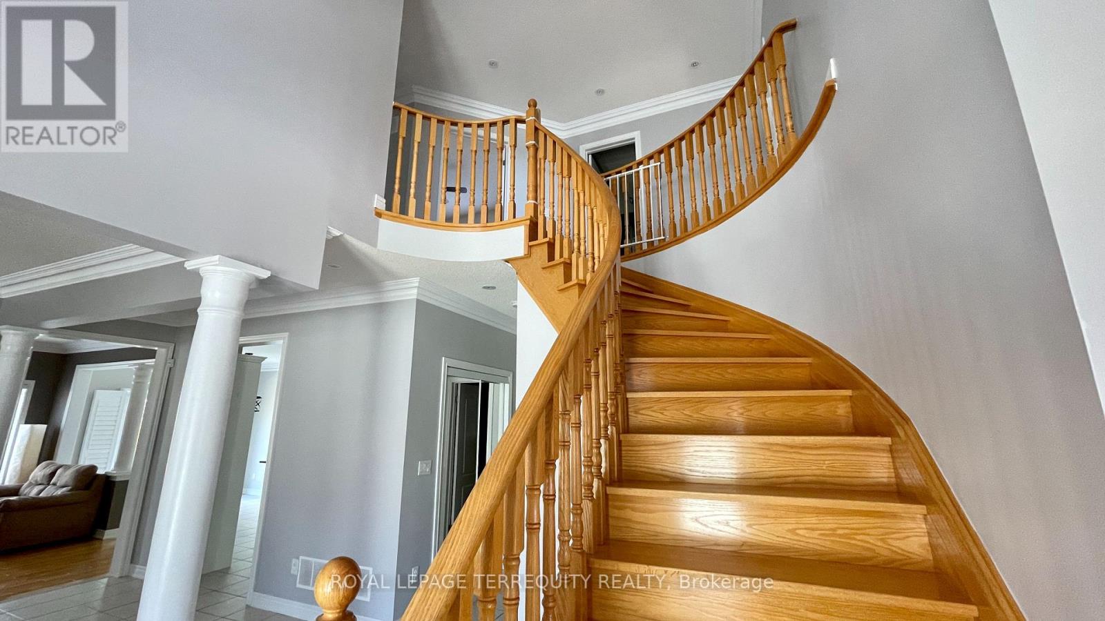 2114 Helmsley Avenue, Oakville, Ontario  L6M 4R5 - Photo 16 - W13146088