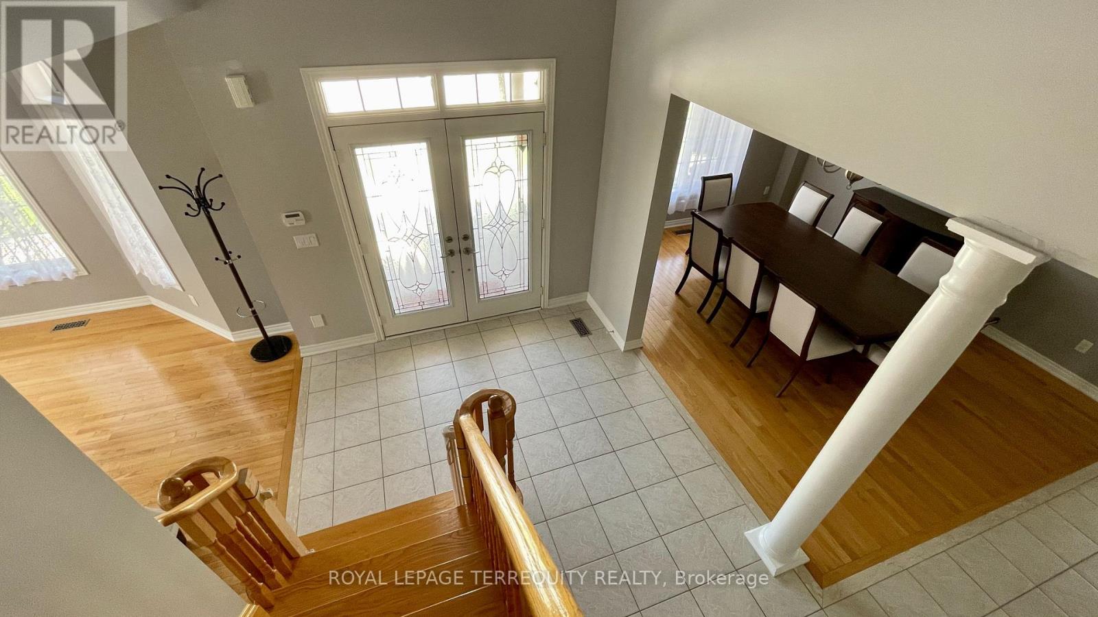 2114 Helmsley Avenue, Oakville, Ontario  L6M 4R5 - Photo 17 - W13146088