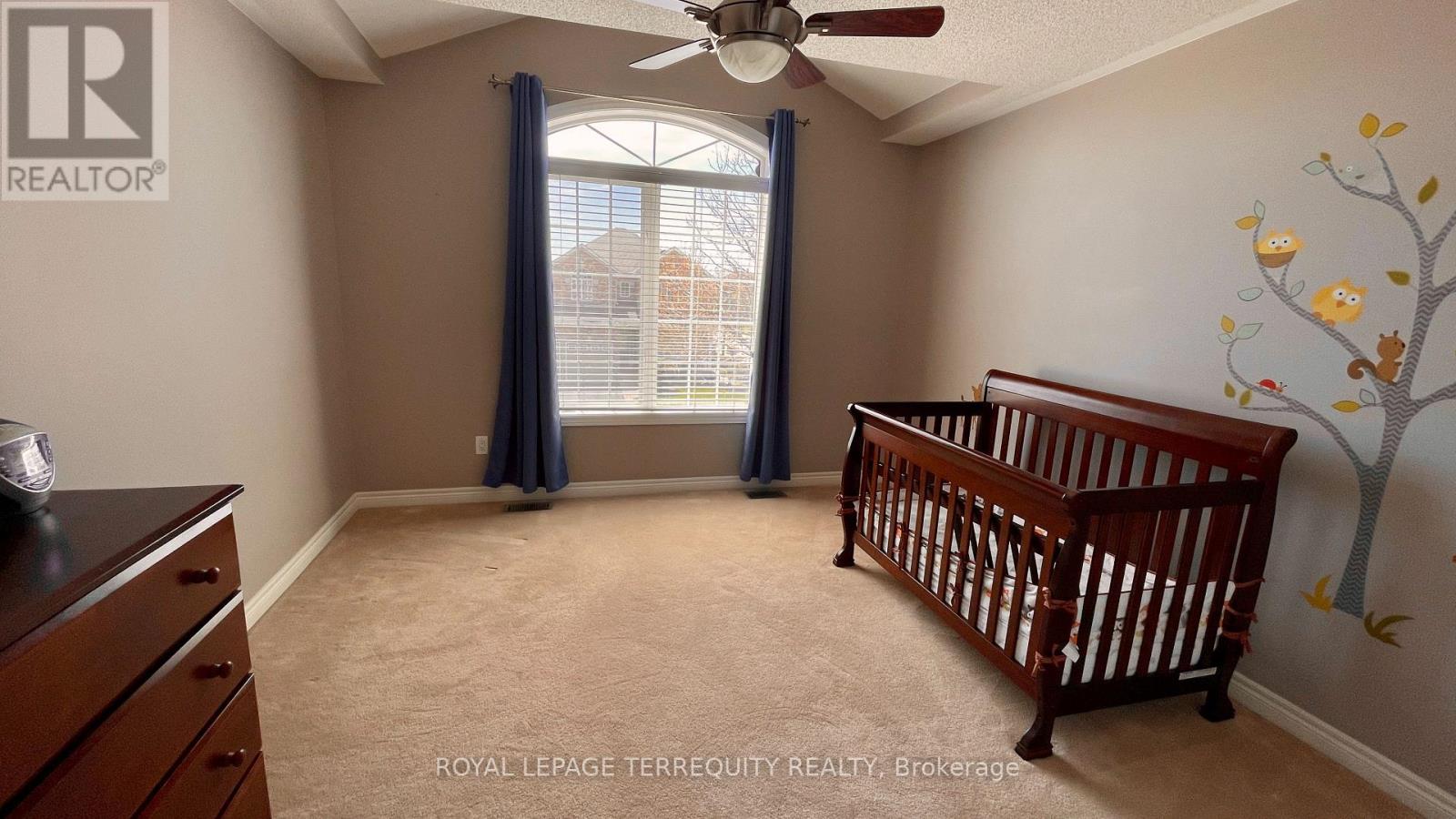 2114 Helmsley Avenue, Oakville, Ontario  L6M 4R5 - Photo 20 - W13146088