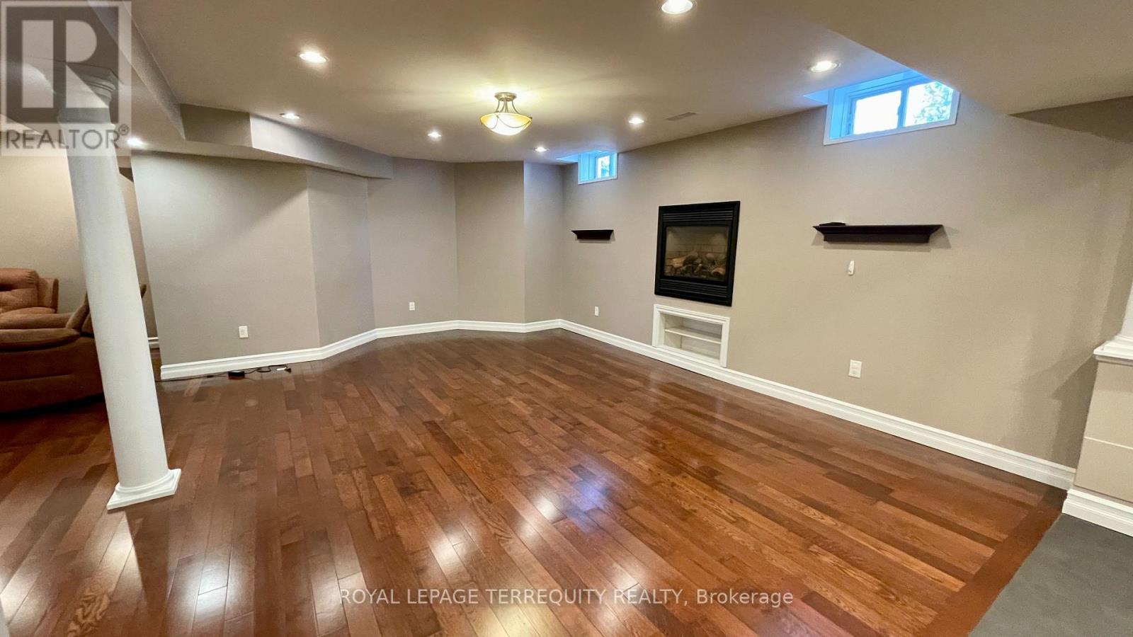 2114 Helmsley Avenue, Oakville, Ontario  L6M 4R5 - Photo 37 - W13146088