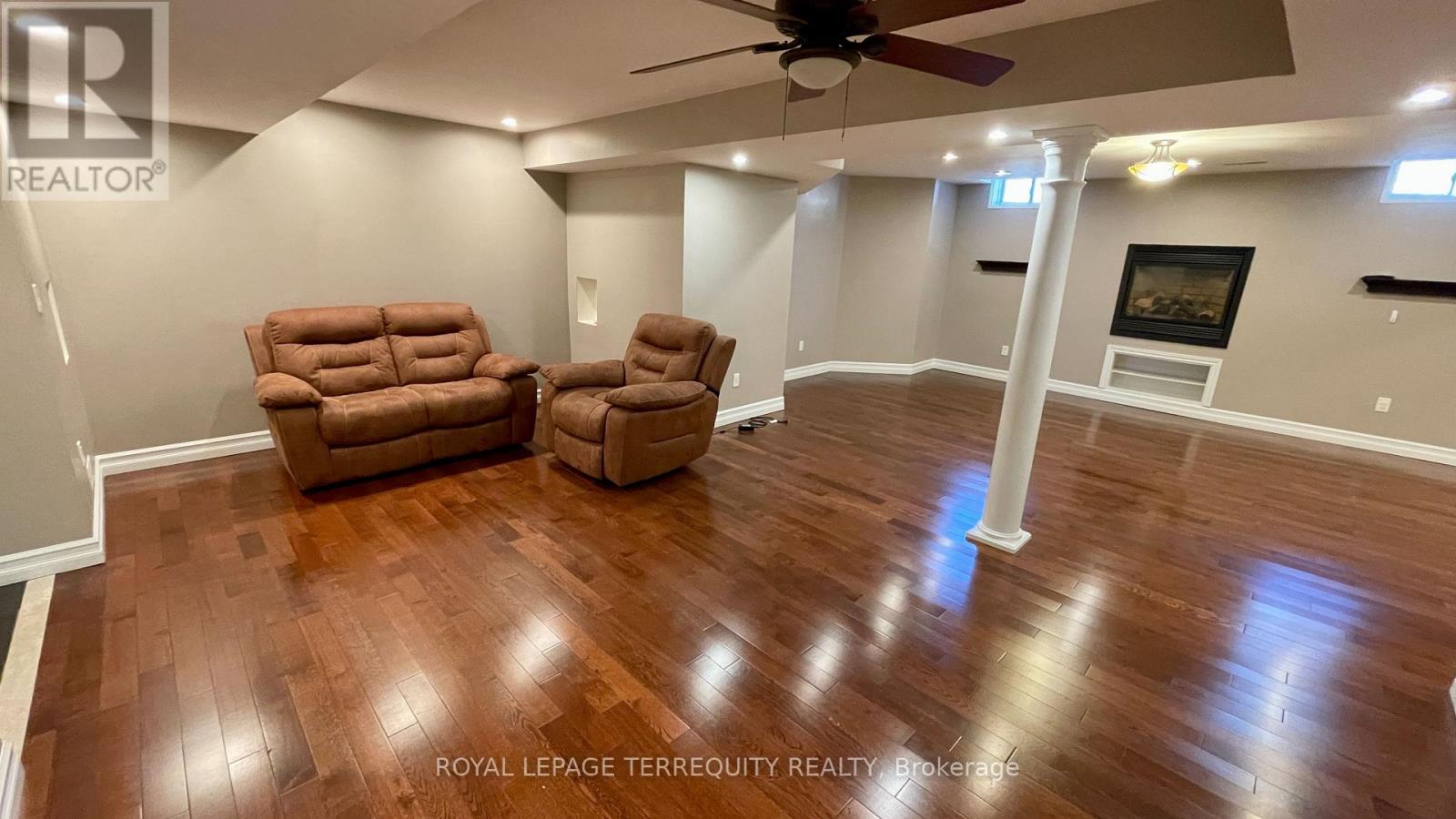 2114 Helmsley Avenue, Oakville, Ontario  L6M 4R5 - Photo 39 - W13146088