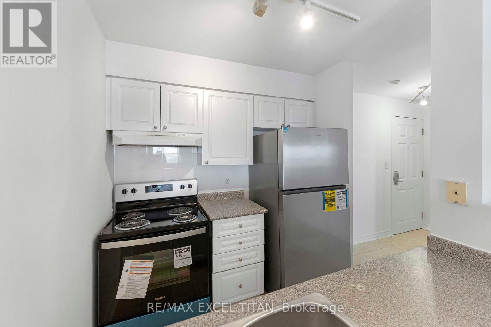 605 - 1401 Dupont Street, Toronto, Ontario  M6H 2B1 - Photo 11 - W13146098