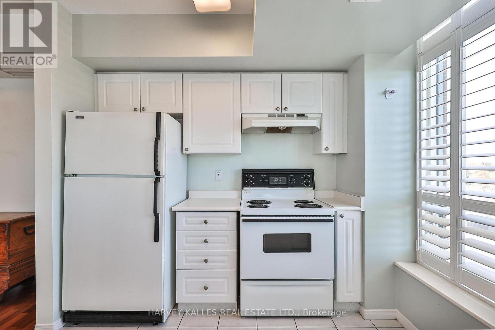 904 - 190 Manitoba Street, Toronto, Ontario M8Y 3Y8 - Photo 9 - W13146104