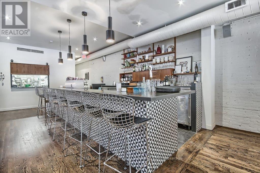 3047 Dundas Street W, Toronto, Ontario  M6P 1Z5 - Photo 13 - W13146124