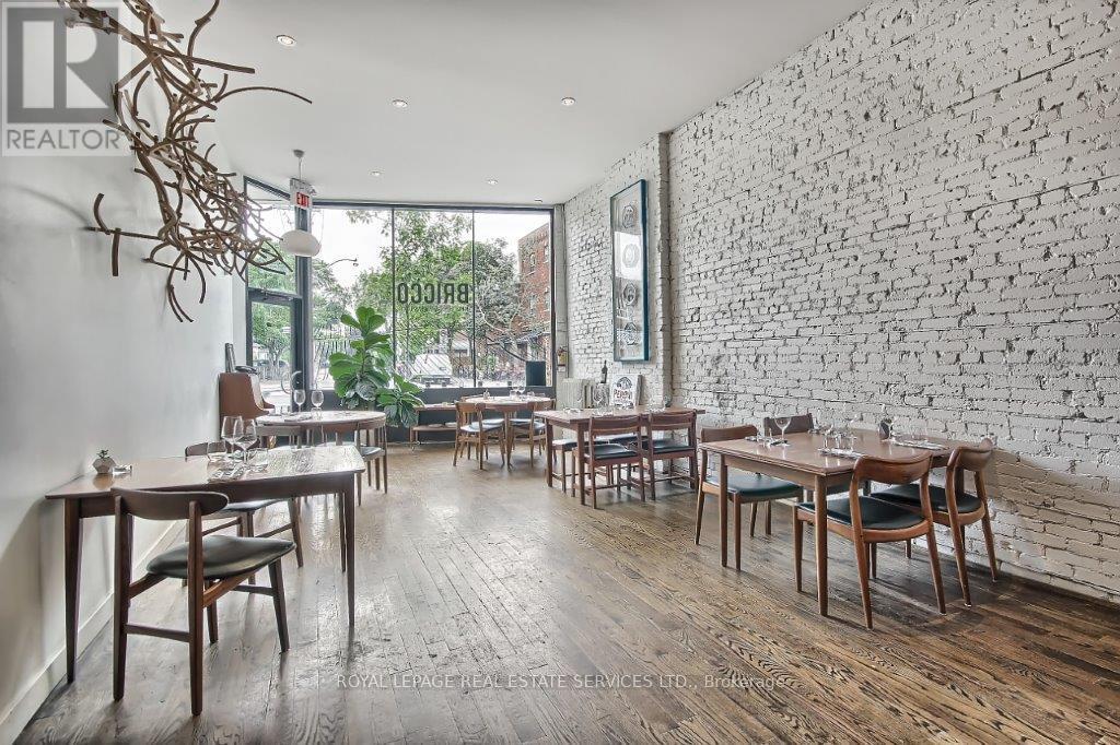 3047 Dundas Street W, Toronto, Ontario  M6P 1Z5 - Photo 2 - W13146124