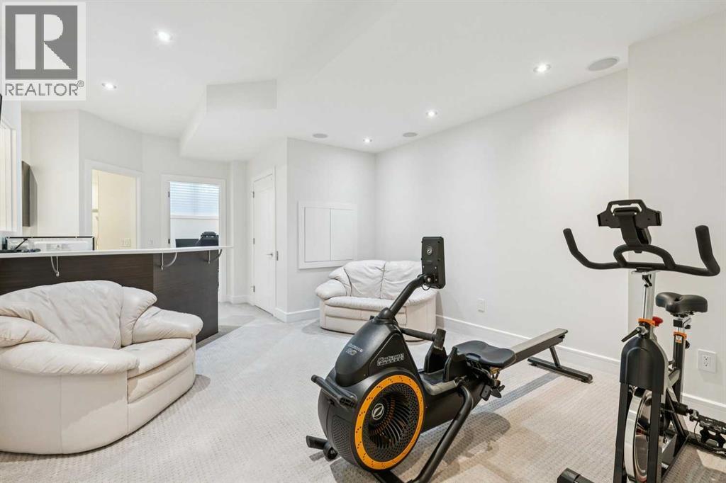 911 Drury Avenue NE, Calgary, Alberta  T2E 0M3 - Photo 33 - A2310913