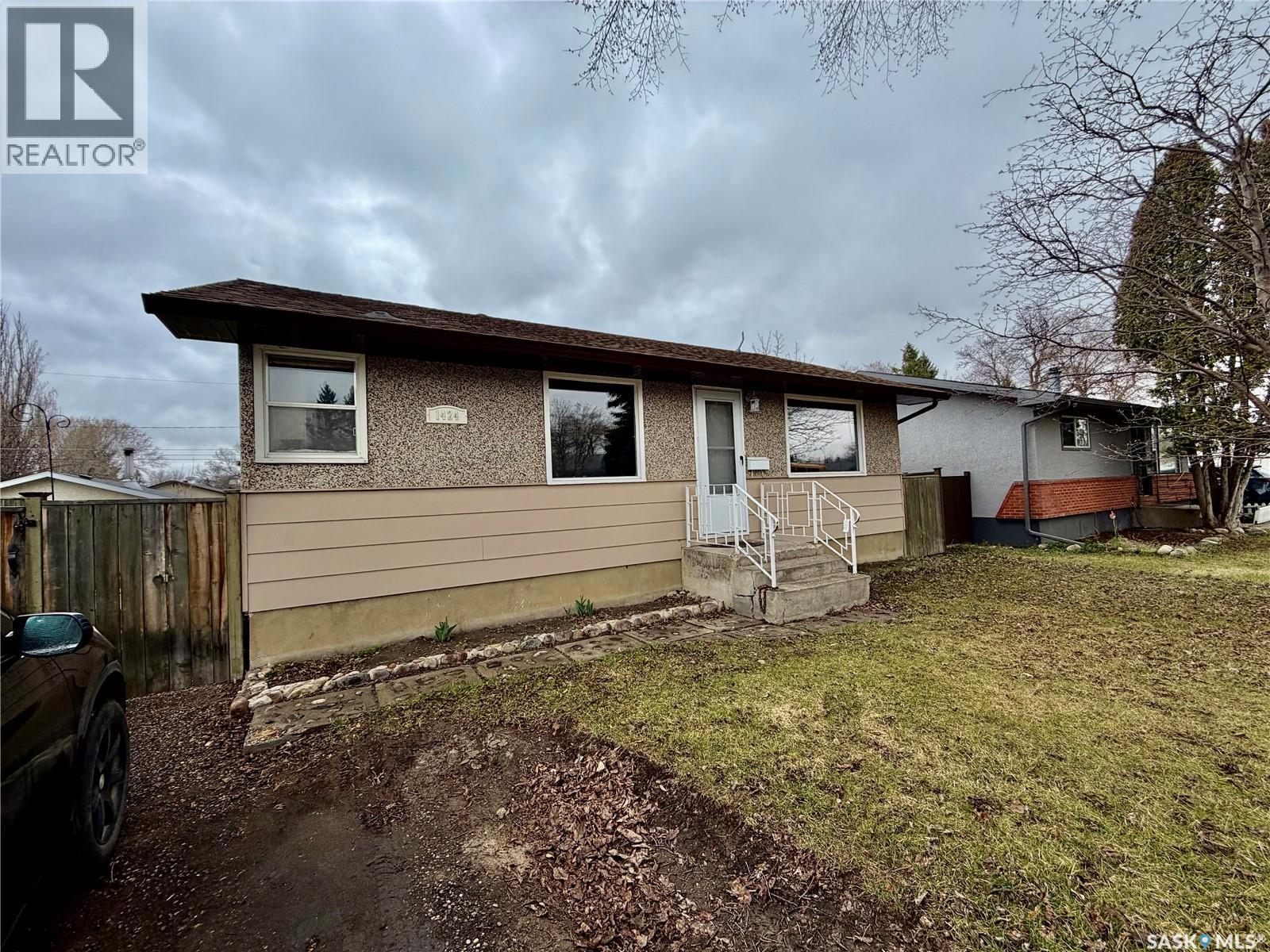 1424 Goshen Place, Prince Albert, Saskatchewan  S6V 0R8 - Photo 13 - SK036415