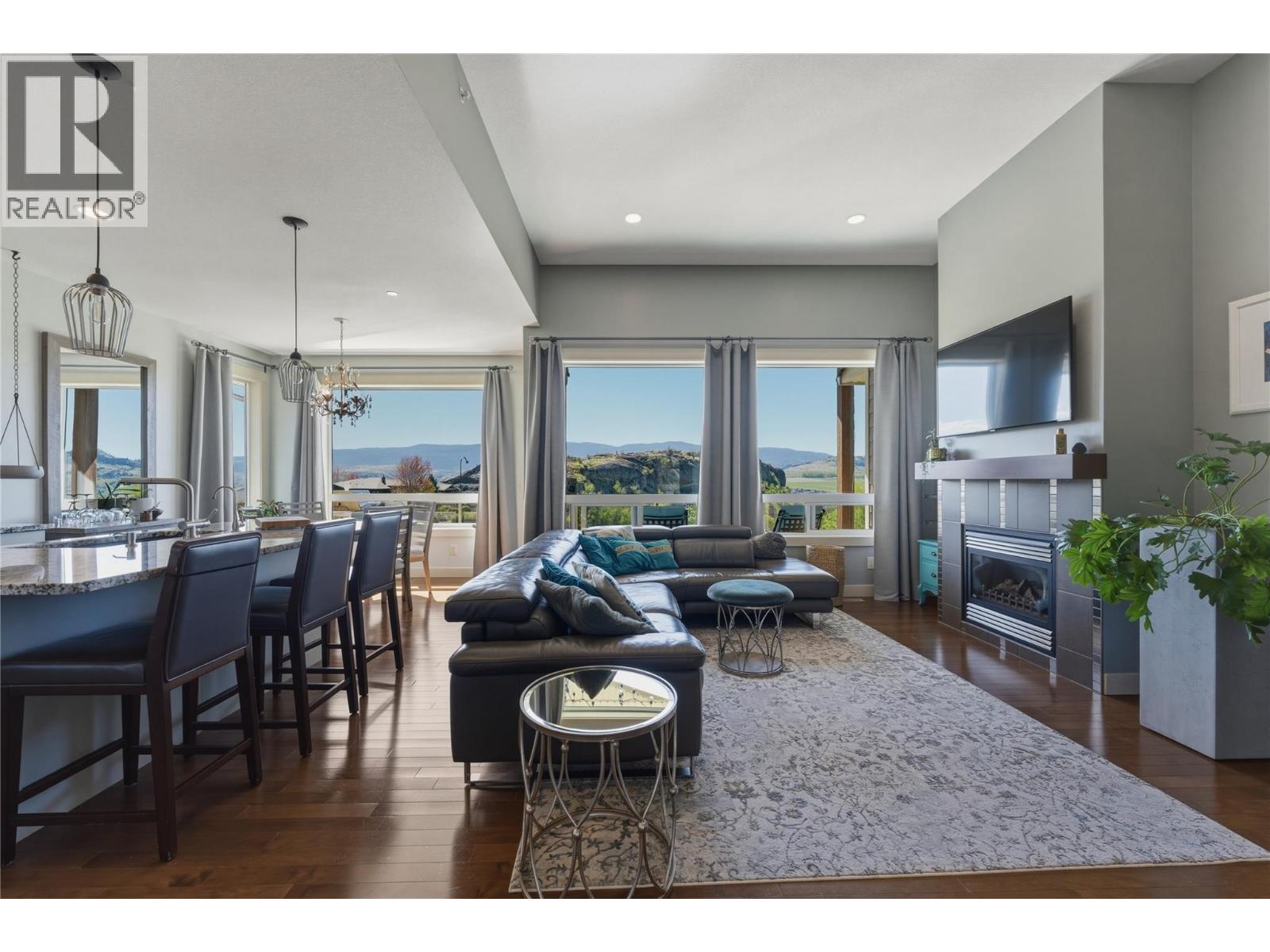 4116 Leatherback Road, Vernon, British Columbia  V1T 9W4 - Photo 4 - 10384402