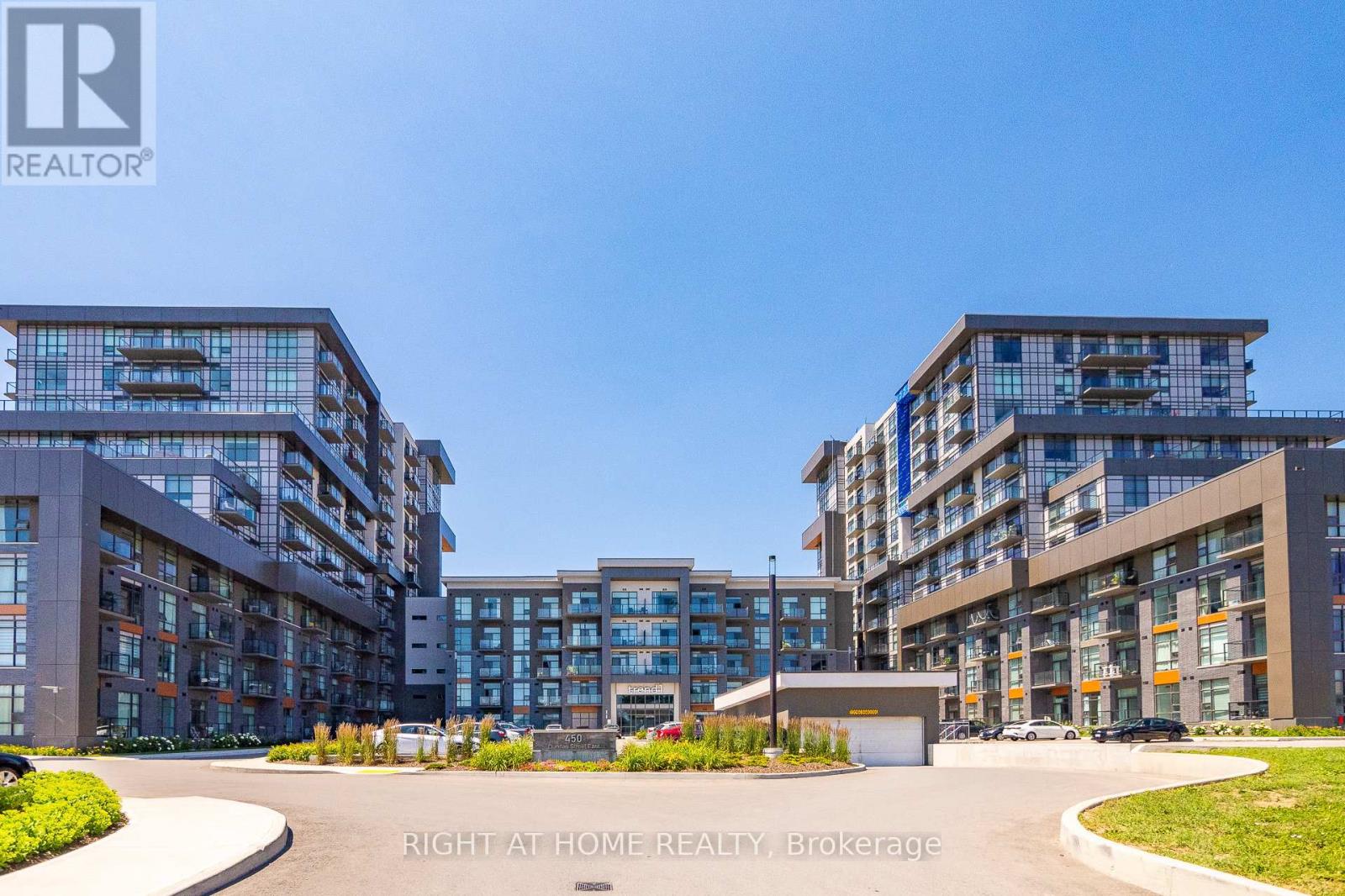 804 - 450 DUNDAS STREET E, Hamilton, Ontario