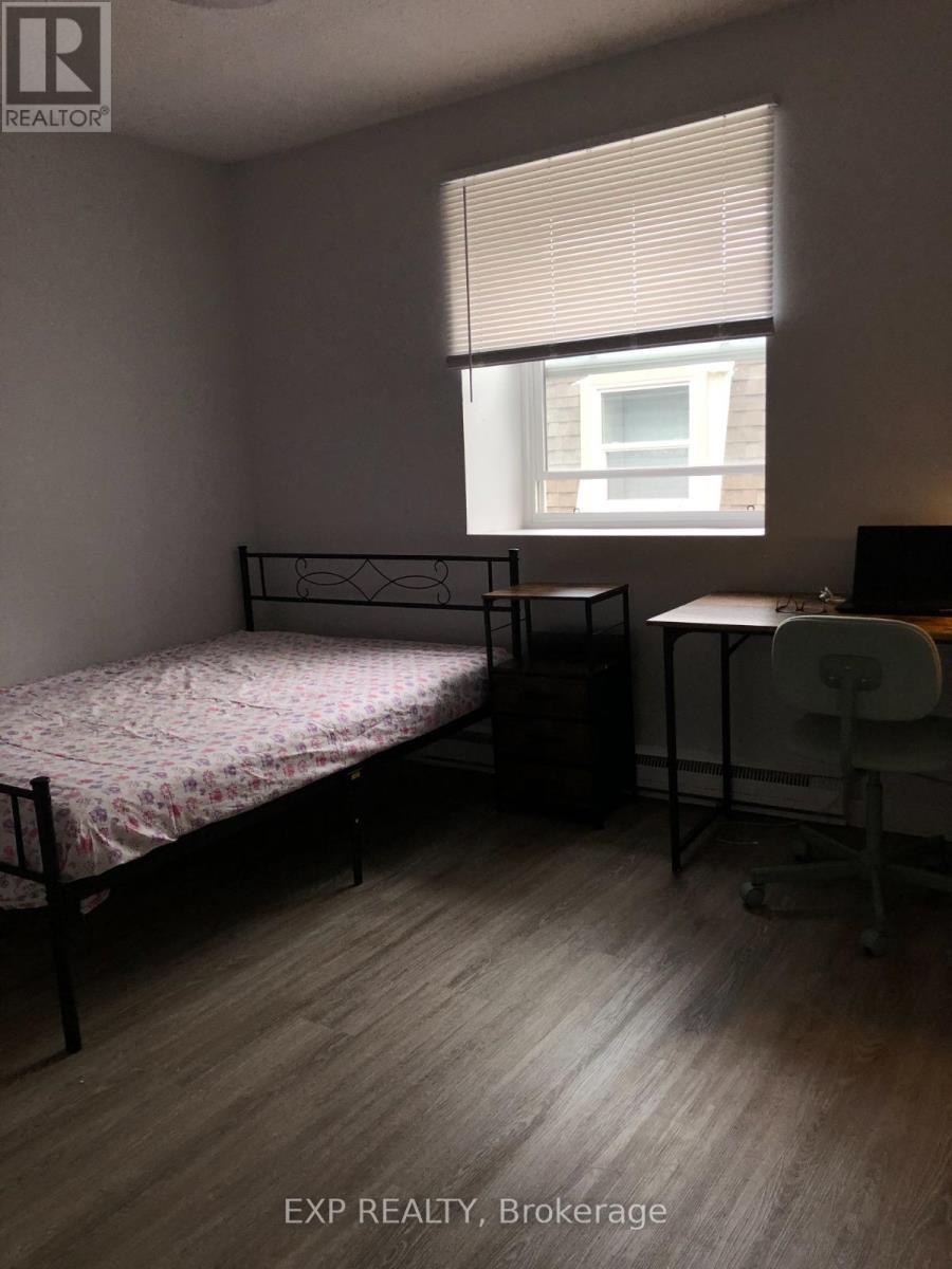 3 - 91 Westmount Road N, Waterloo, Ontario  N2L 2R7 - Photo 19 - X13145996
