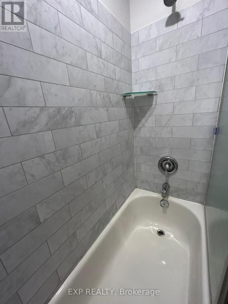 3 - 91 Westmount Road N, Waterloo, Ontario  N2L 2R7 - Photo 9 - X13145996