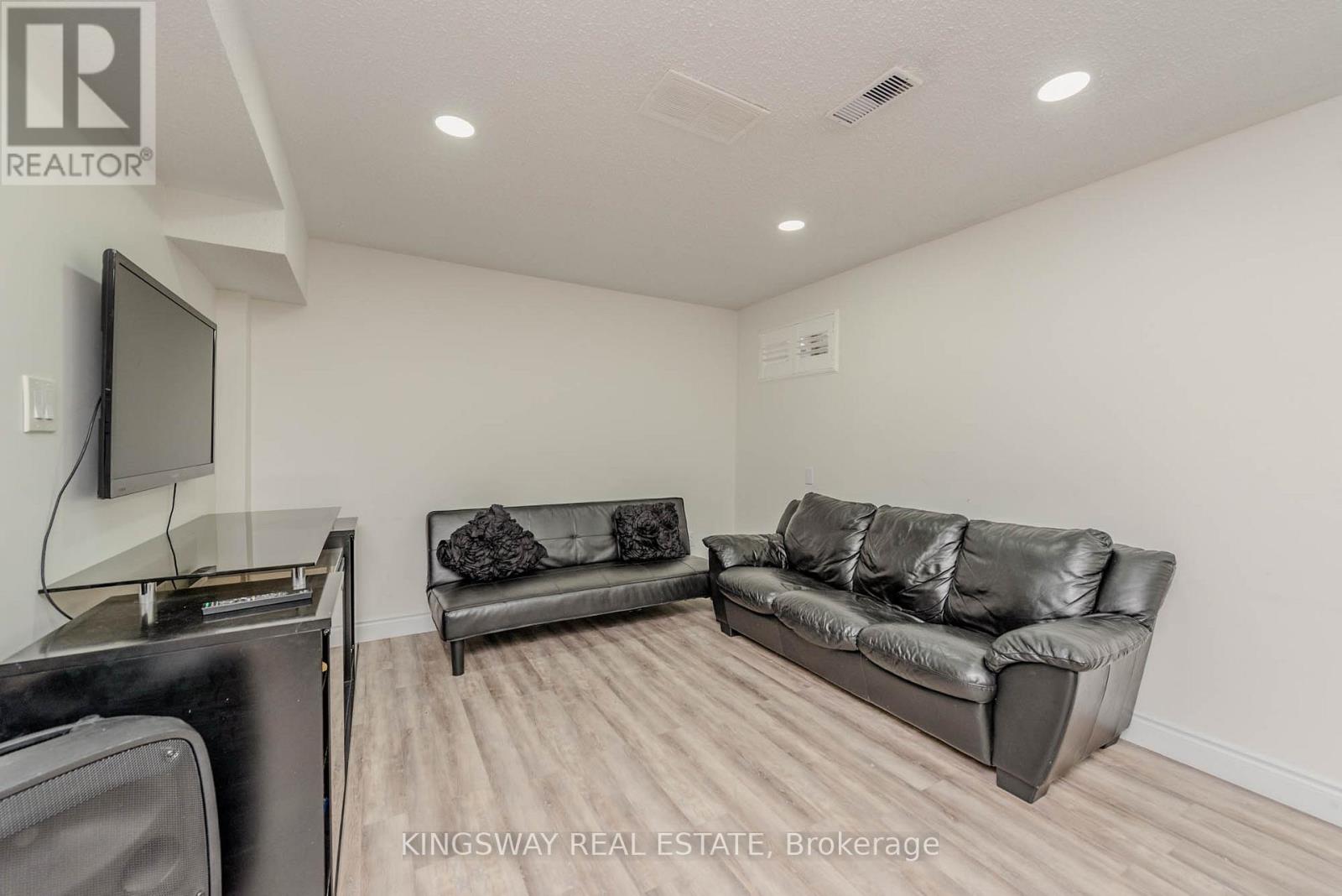 298 Forest Drive S, Vaughan, Ontario  L4L 3T5 - Photo 44 - N13146018