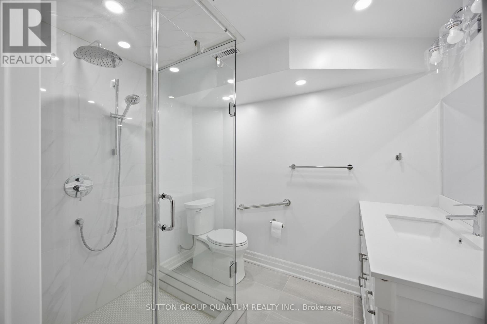 2509 King Forrest Drive, Mississauga, Ontario  L5K 2E5 - Photo 41 - W12991554