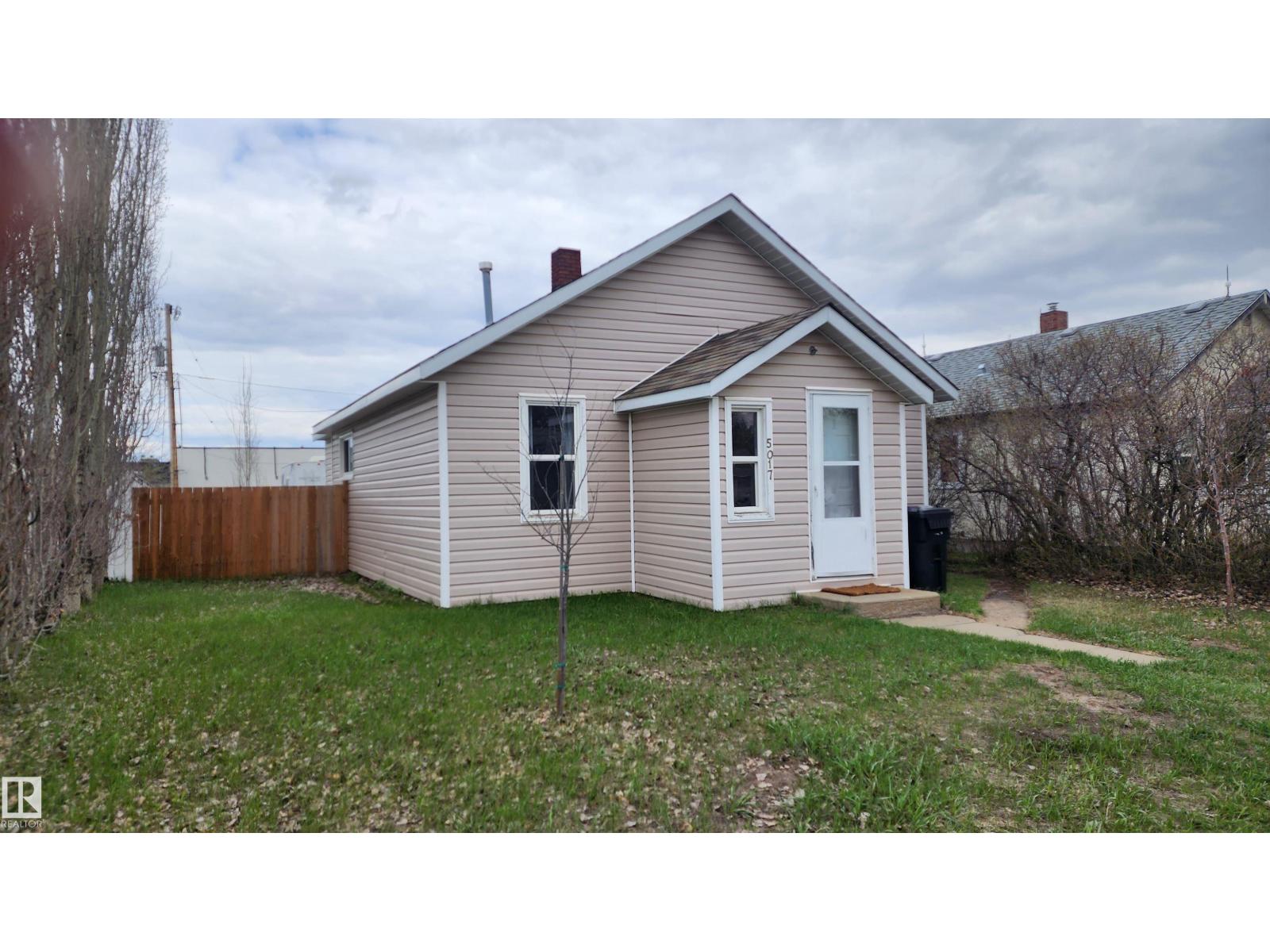 5017 51 ST, elk point, Alberta