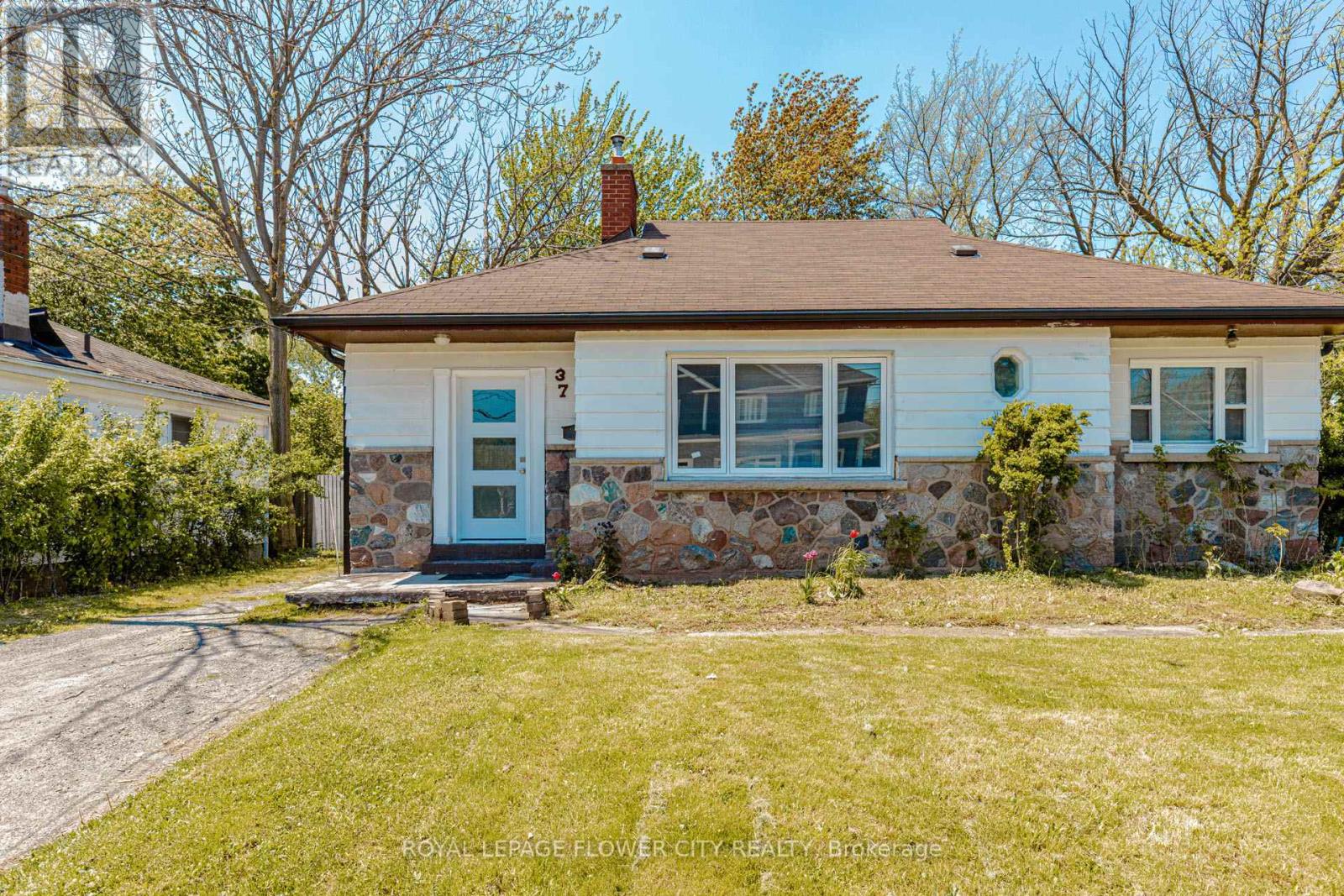 37 Warwick Road, Hamilton, Ontario L8E 1Y5 - Photo 49 - X13144006