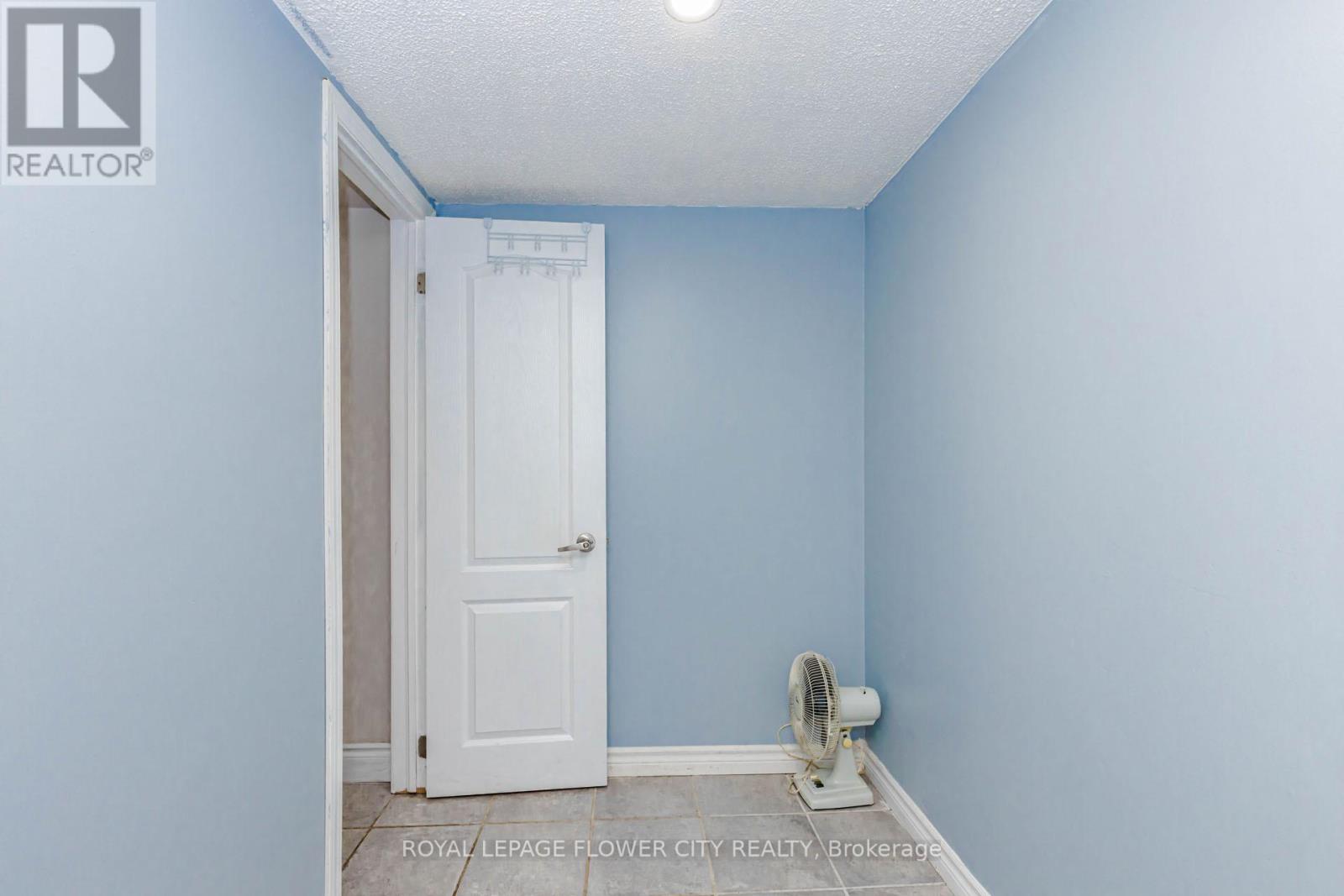 37 Warwick Road, Hamilton, Ontario L8E 1Y5 - Photo 36 - X13144006