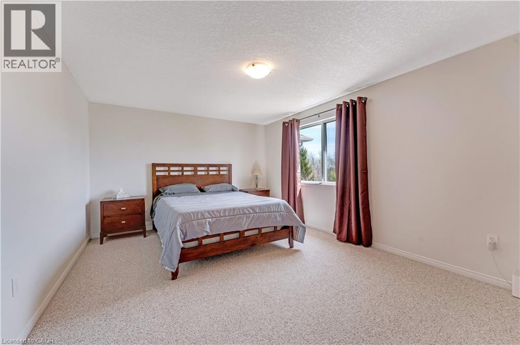 550 Dansbury Drive, Waterloo, Ontario  N2K 4E2 - Photo 17 - 40830451