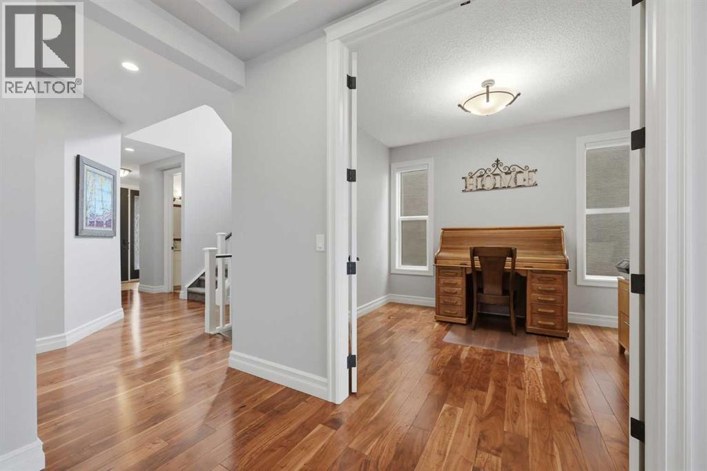 113 Cranarch Common SE, Calgary, Alberta  T3M 1M1 - Photo 7 - A2297041