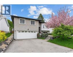 8 ESTHER Avenue, Cambridge, Ontario