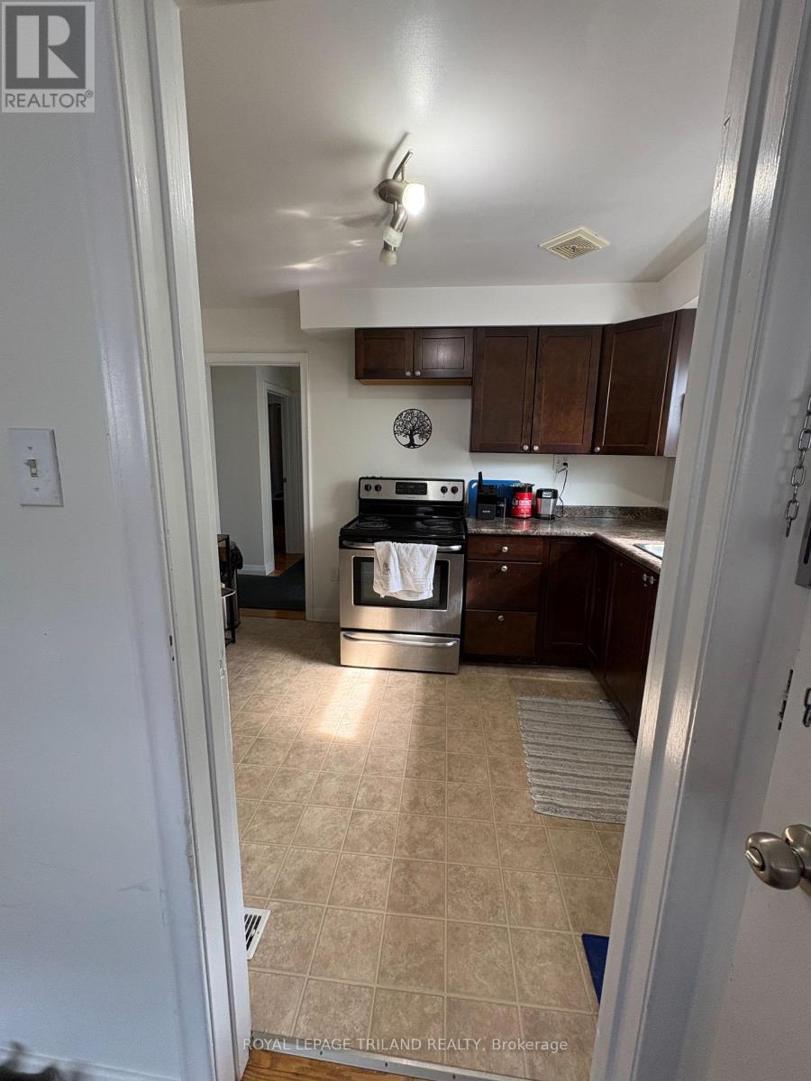 2 - 675 Victoria Street, London East, Ontario  N5Y 4C2 - Photo 4 - X13146178