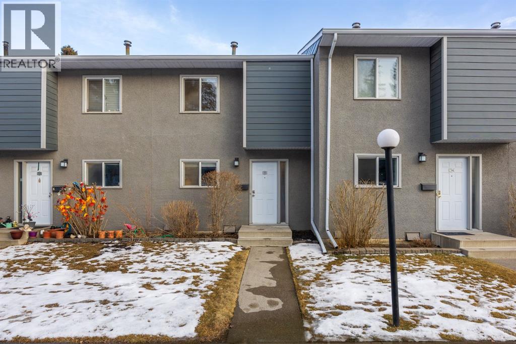 33, 219 90 Avenue SE, Calgary, Alberta