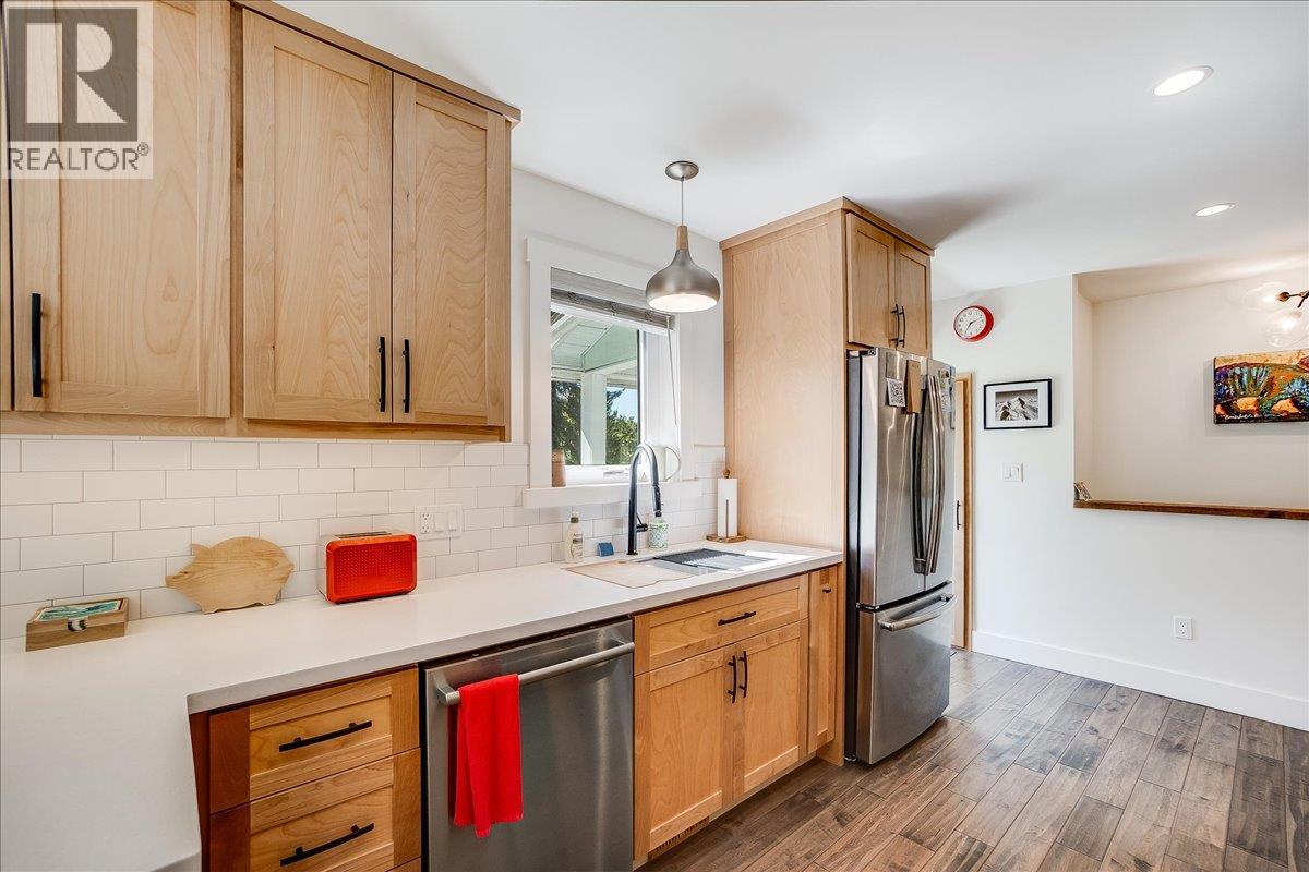 1922 Kootenay Street, Nelson, British Columbia  V1L 1M4 - Photo 14 - 10387870