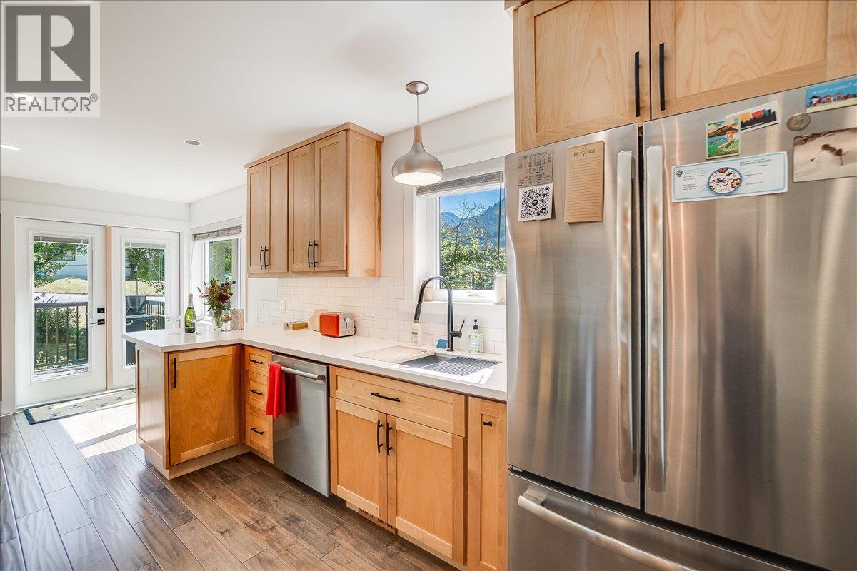 1922 Kootenay Street, Nelson, British Columbia  V1L 1M4 - Photo 15 - 10387870
