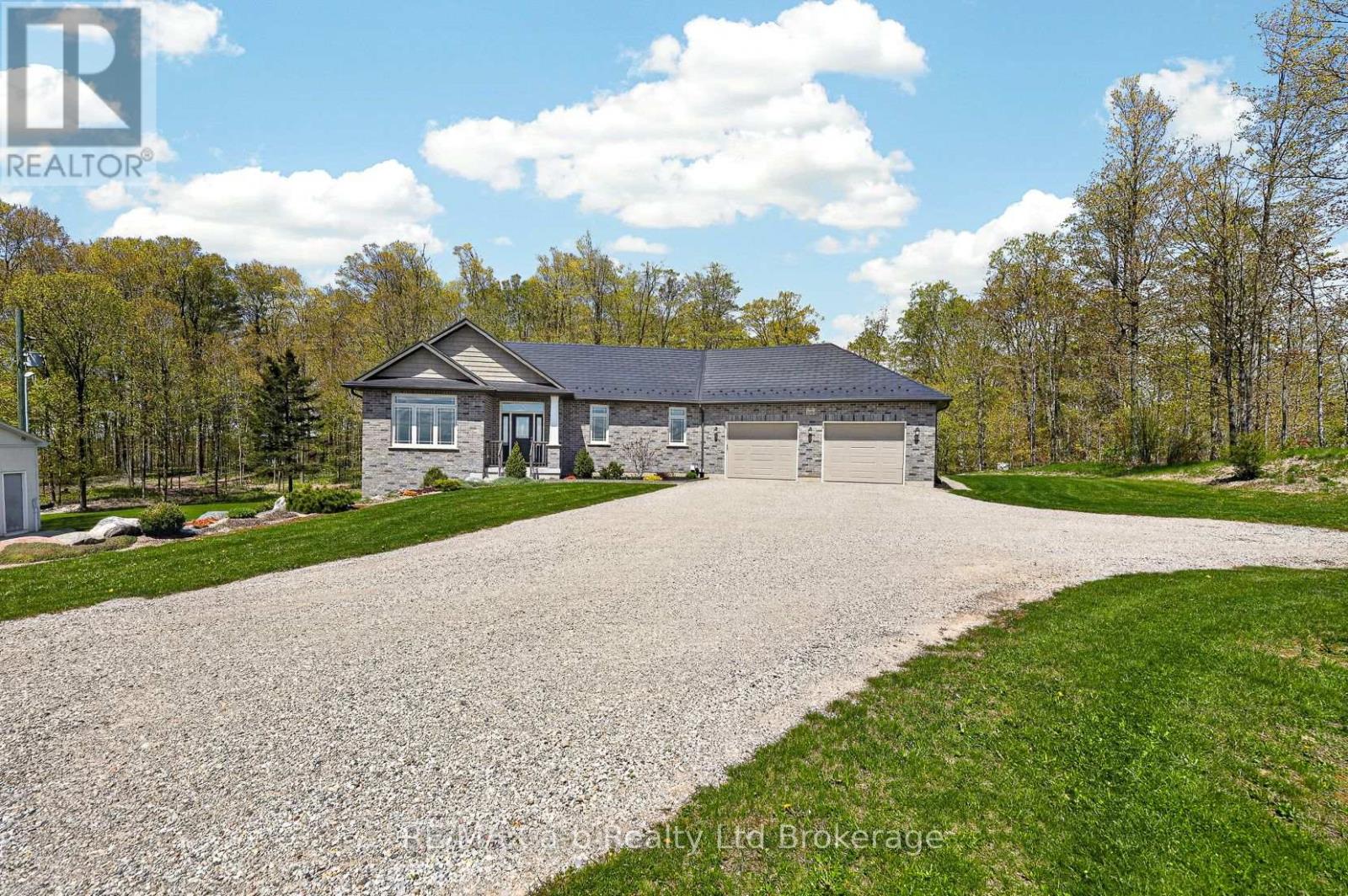 1840 Manser Road, Wellesley, Ontario N0B 2T0 - Photo 2 - X13146176