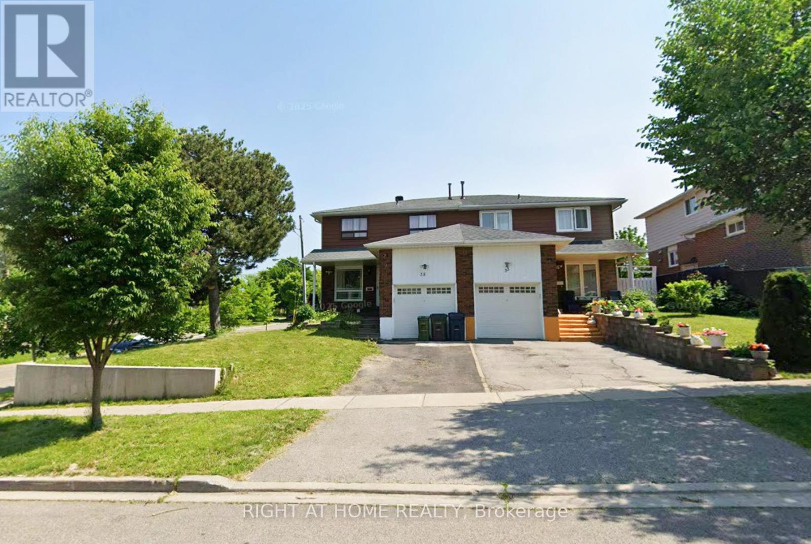 35 SHOREDALE DRIVE, Toronto, Ontario