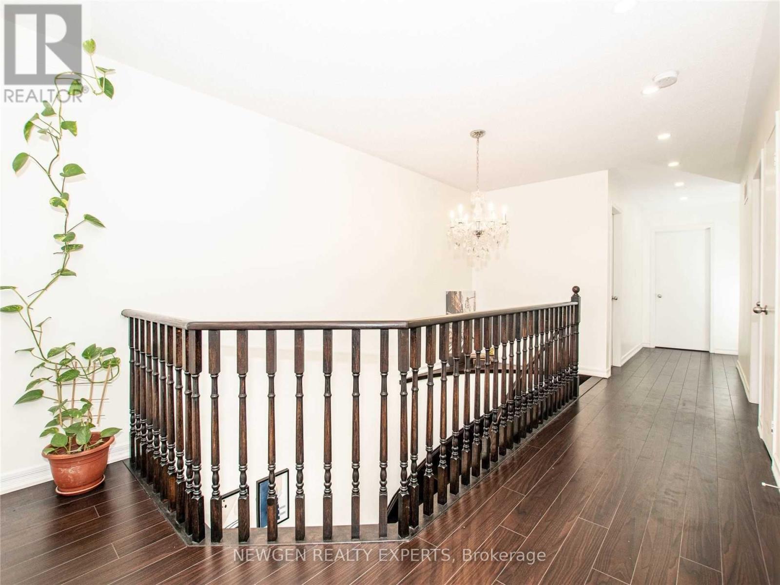 Main Fl - 134 Muirland Crescent N, Brampton, Ontario L6X 4G1 - Photo 7 - W12905360