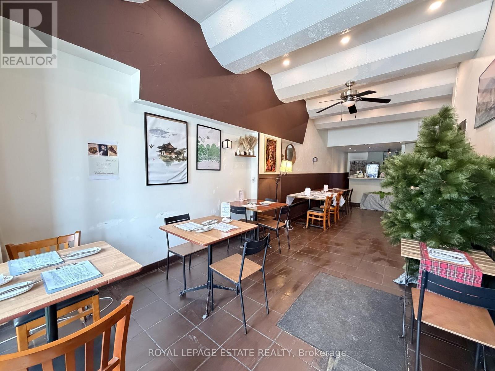 1351 St Clair Avenue W, Toronto, Ontario  M6E 1C5 - Photo 4 - W13138948