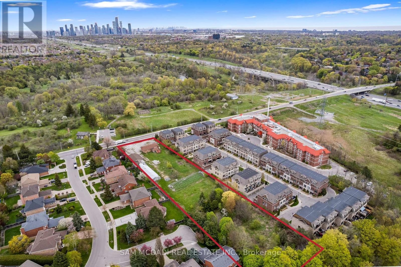 4410 Mississauga Road, Mississauga, Ontario  L5M 7C8 - Photo 2 - W13137318