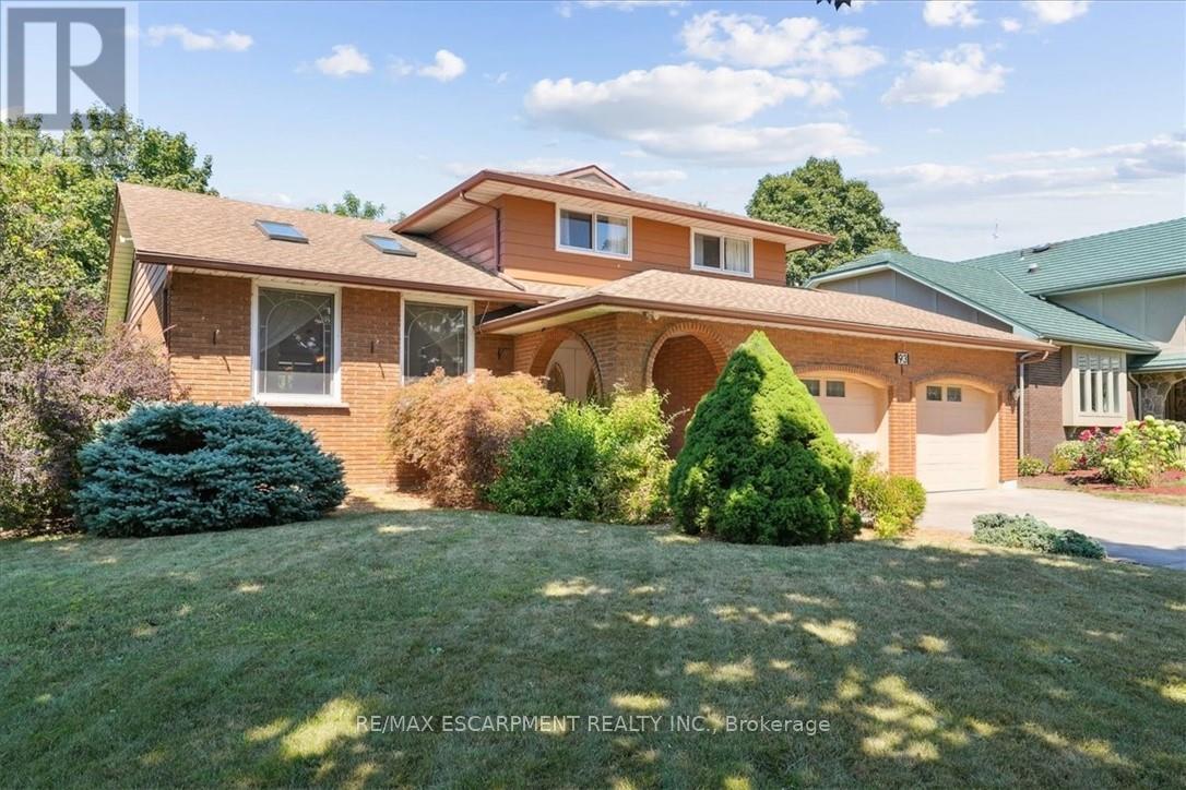 93 Westgate Park Drive, St. Catharines, Ontario  L2N 5X1 - Photo 2 - X12794166