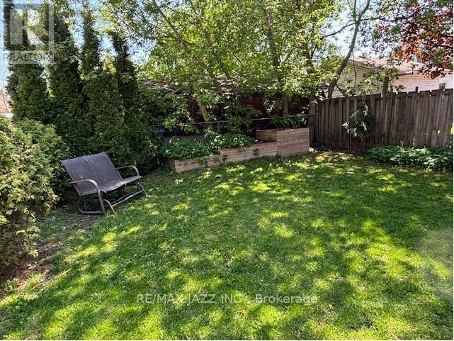177 Athol Street E, Oshawa, Ontario  L1H 1K2 - Photo 3 - E13146352