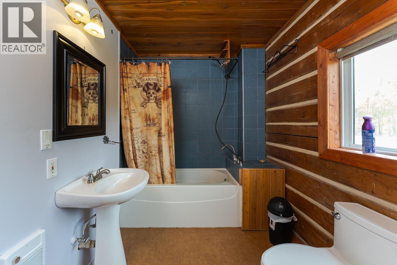 5872 Lindstrom Road, Prince George, British Columbia  V2K 5H7 - Photo 14 - R3124787