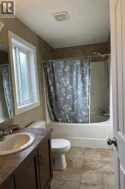 8526 16 Avenue, Coleman, Alberta  T0K 0M0 - Photo 6 - A2300174