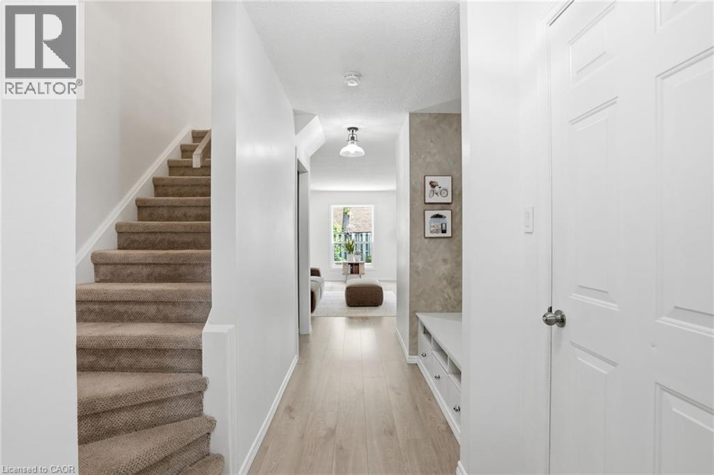 660 Oxford Road Unit# 17, Burlington, Ontario  L7N 3M1 - Photo 2 - 40831471